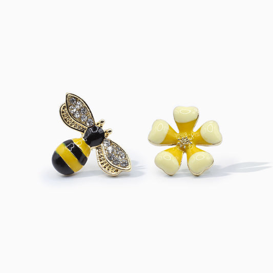 Asymmetric Bee and Daisy Earrings From Ruby's Ambition